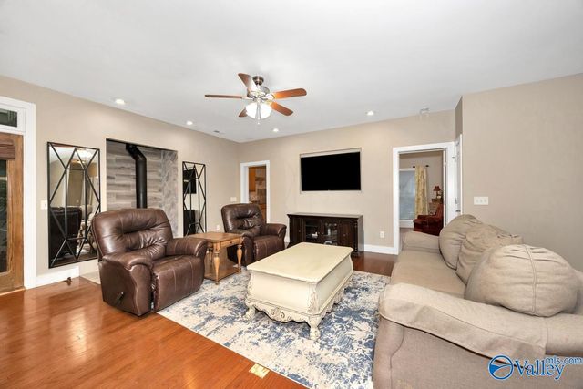 498 Beth Road, New Market, AL 35761