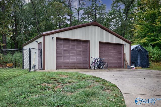 498 Beth Road, New Market, AL 35761