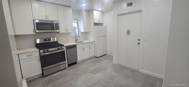 19 Spring Street U - L, Oyster Bay, NY 11771