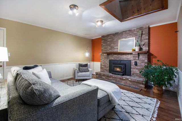 1707 S Briarwood Drive, Warsaw, IN 46580