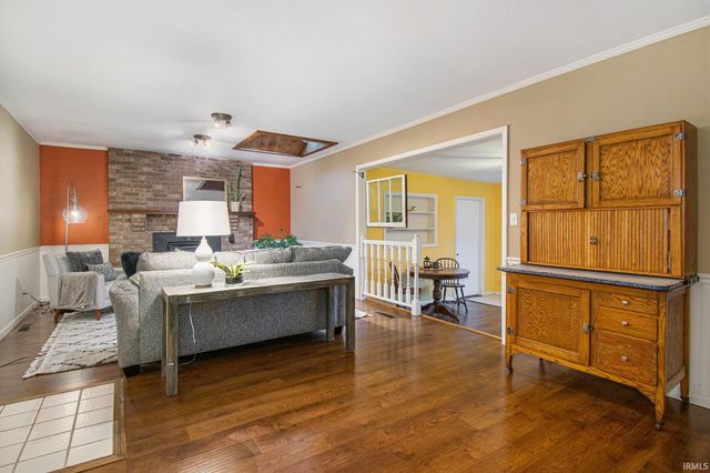 1707 S Briarwood Drive, Warsaw, IN 46580