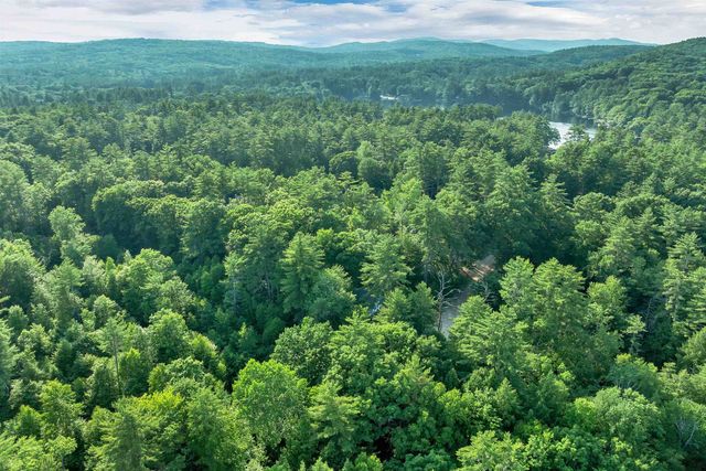21 Birch Tree Lane, Hillsborough, NH 03244