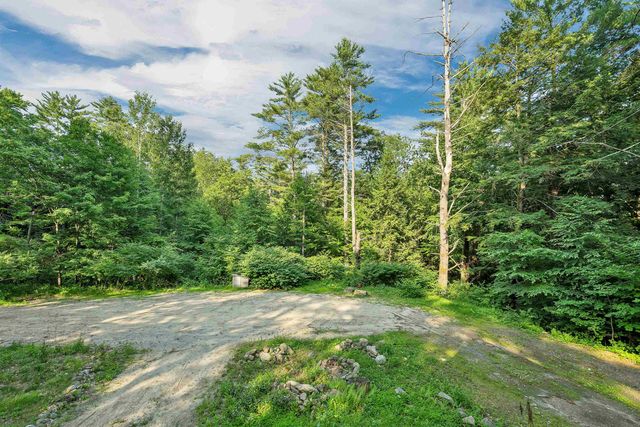 21 Birch Tree Lane, Hillsborough, NH 03244