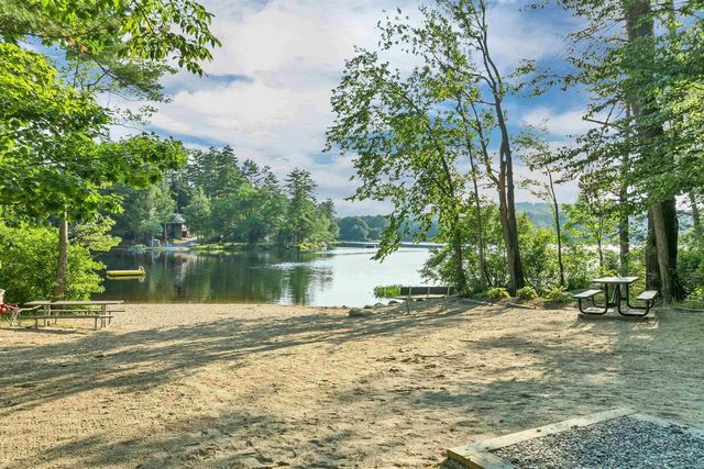 21 Birch Tree Lane, Hillsborough, NH 03244