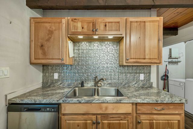 21 Birch Tree Lane, Hillsborough, NH 03244
