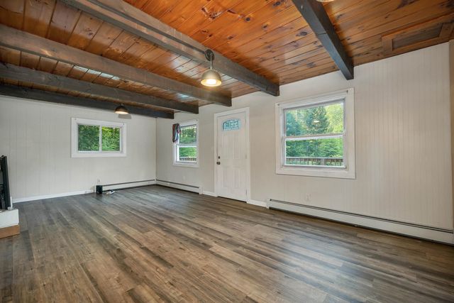 21 Birch Tree Lane, Hillsborough, NH 03244
