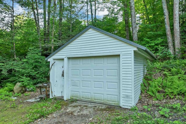 21 Birch Tree Lane, Hillsborough, NH 03244