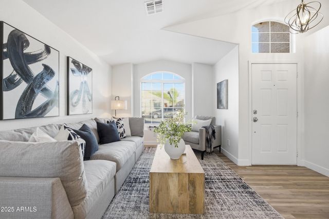 17012 S 27TH Place, Phoenix, AZ 85048