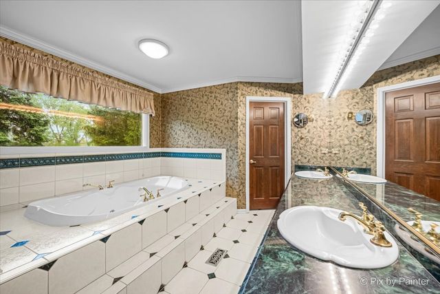3 Auburn Lane, Barrington Hills, IL 60010