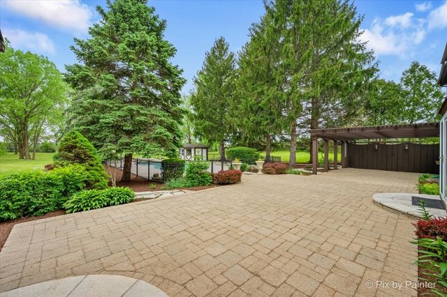 3 Auburn Lane, Barrington Hills, IL 60010