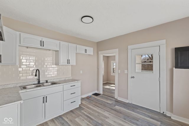 320 Lockerbie Street, Mooresville, IN 46158