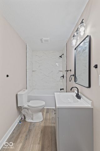 320 Lockerbie Street, Mooresville, IN 46158