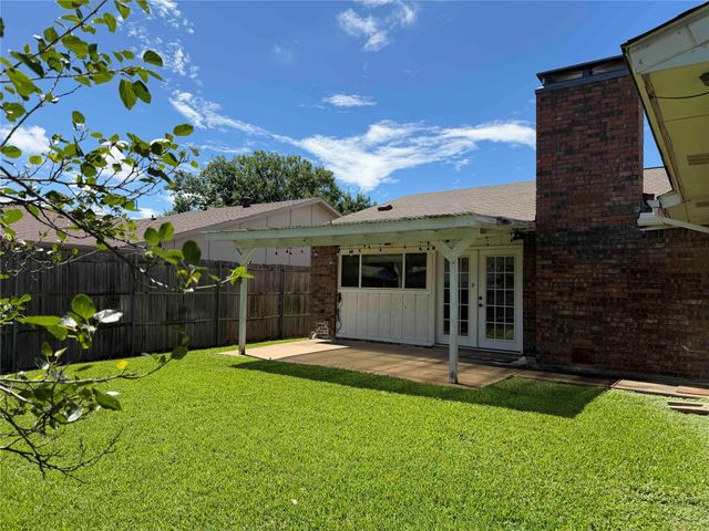 2917 Esquire Lane, Garland, TX 75044