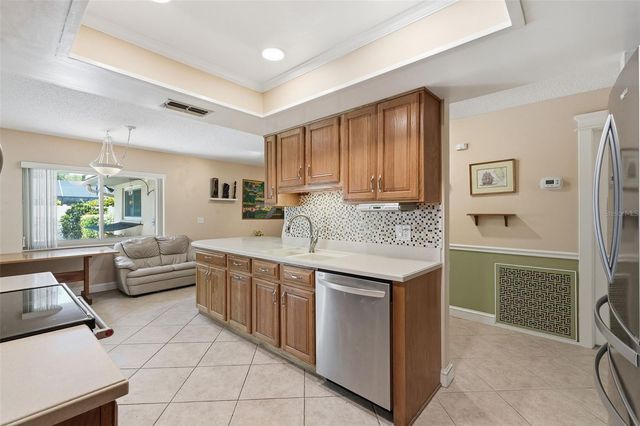 12104 99TH AVENUE, Seminole, FL 33772