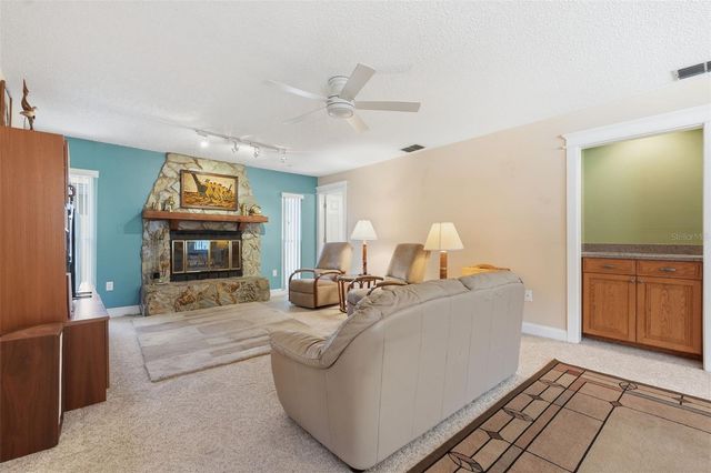 12104 99TH AVENUE, Seminole, FL 33772