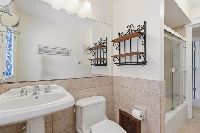 12104 99TH AVENUE, Seminole, FL 33772