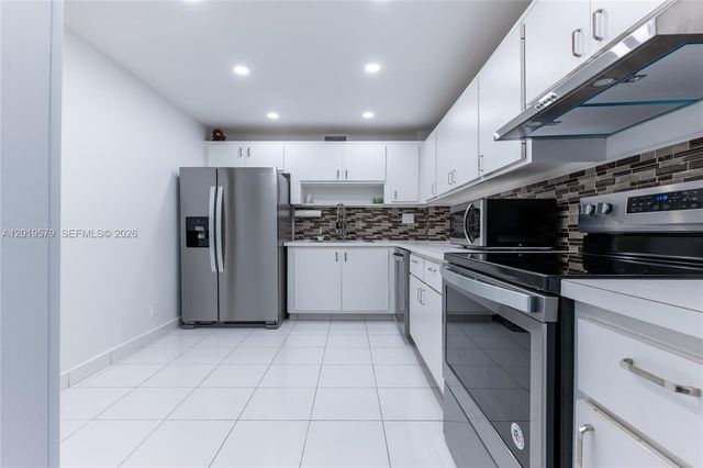 500 Three Islands Blvd 1110, Hallandale Beach, FL 33009