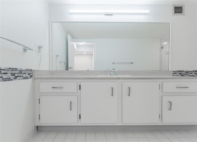 500 Three Islands Blvd 1110, Hallandale Beach, FL 33009