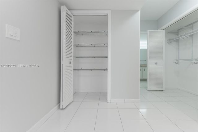 500 Three Islands Blvd 1110, Hallandale Beach, FL 33009