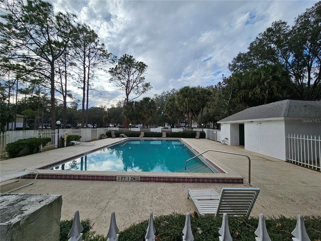 8208 FAIRWAYS CIRCLE B101, Ocala, FL 34472