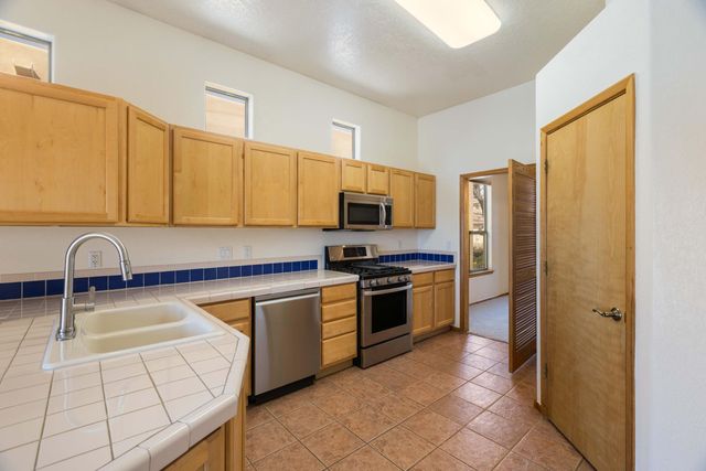 10905 Carreta Drive NW, Albuquerque, NM 87114