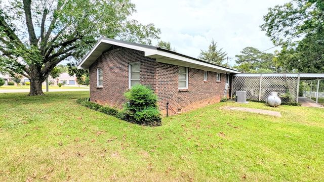 4831 Fortner St, Dothan, AL 36305
