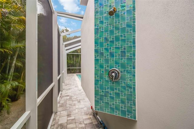 2373 PROSPECT STREET, Sarasota, FL 34239