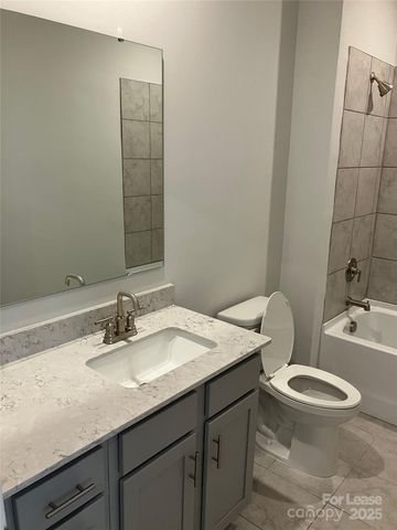 4455 Reed Creek Drive 304, Sherrills Ford, NC 28673