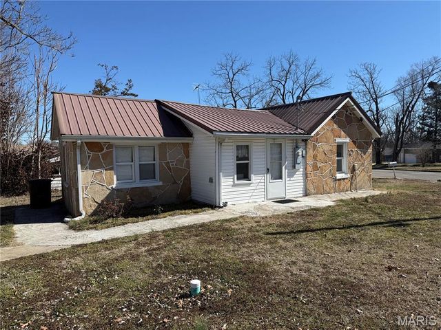 411 South Street, Lebanon, MO 65536