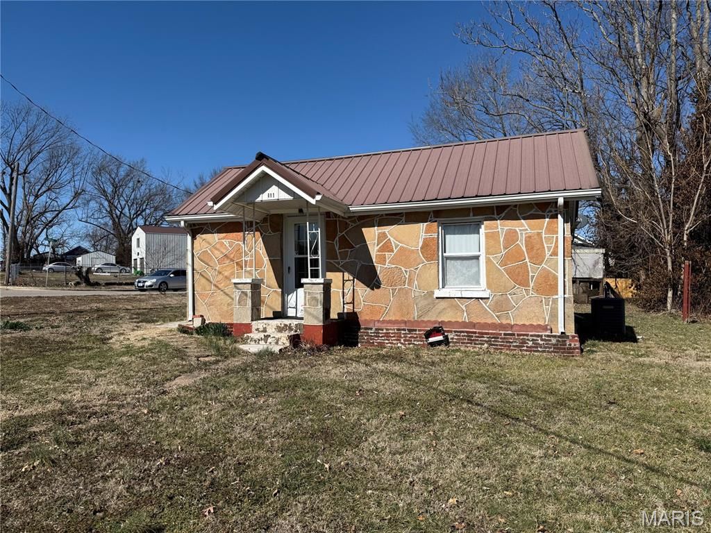 411 South Street, Lebanon, MO 65536