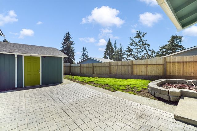 8705 12th Street NE, Lake Stevens, WA 98258