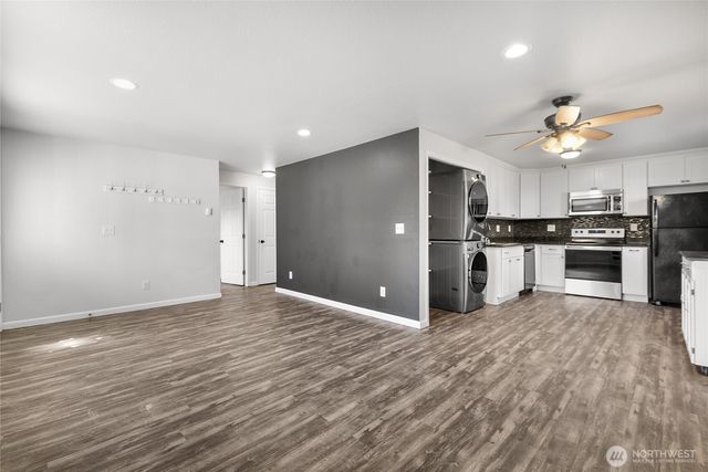 8705 12th Street NE, Lake Stevens, WA 98258