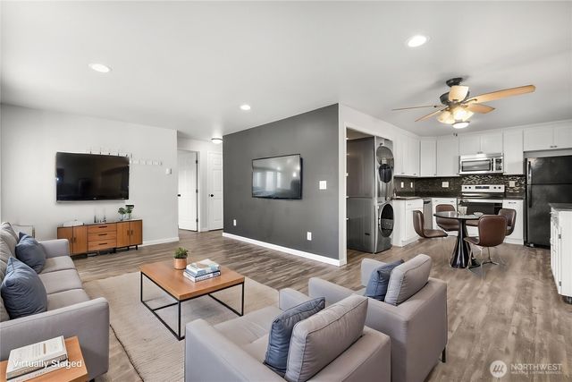 8705 12th Street NE, Lake Stevens, WA 98258