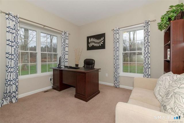 823a Stone Road, Windsor, CT 06095