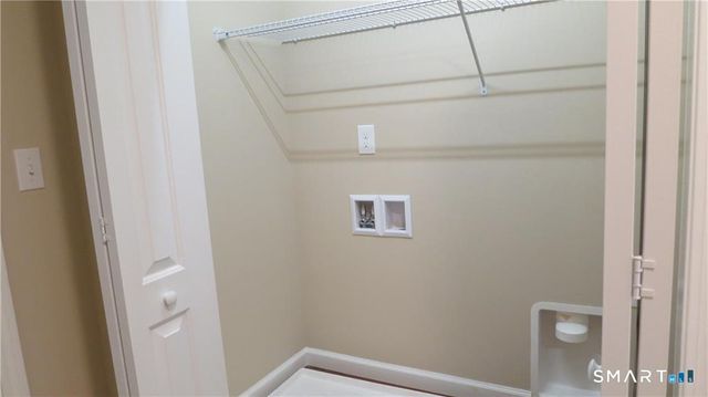 823a Stone Road, Windsor, CT 06095