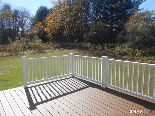 823a Stone Road, Windsor, CT 06095