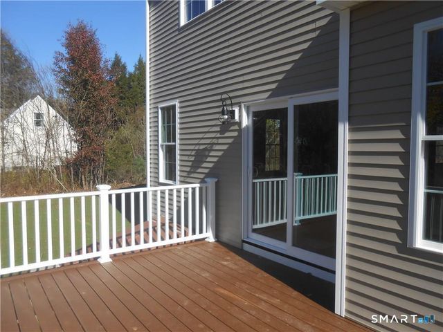 823a Stone Road, Windsor, CT 06095