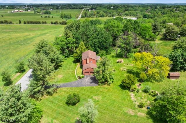 42 Higginsville Rd, Readington Twp., NJ 08853
