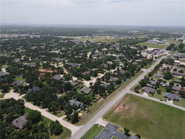 6 N Council Road, Blanchard, OK 73010