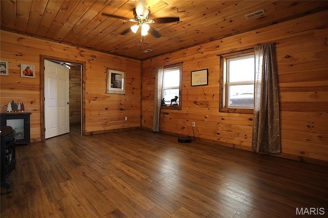 98 Carter 132C, Van Buren, MO 63965