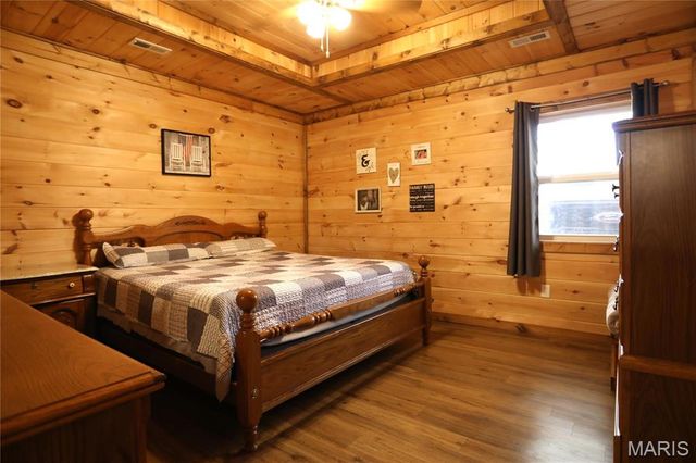 98 Carter 132C, Van Buren, MO 63965