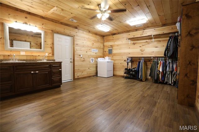 98 Carter 132C, Van Buren, MO 63965