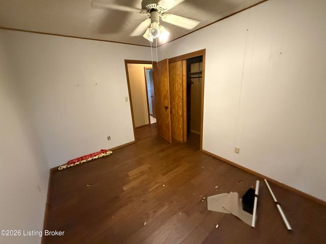 340 E Indian Stone Rd, Shepherdsville, KY 40165