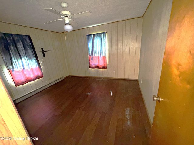 340 E Indian Stone Rd, Shepherdsville, KY 40165