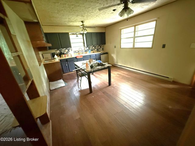 340 E Indian Stone Rd, Shepherdsville, KY 40165