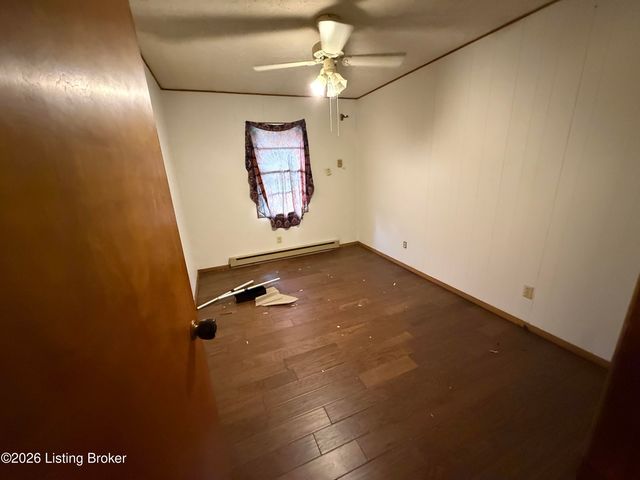 340 E Indian Stone Rd, Shepherdsville, KY 40165