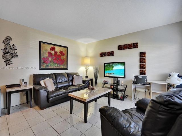 16901 NE 13th Ave 110, Miami, FL 33162