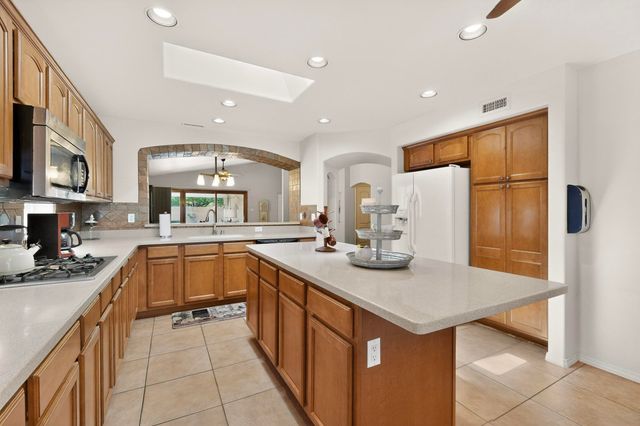 2601 Scarlet Sage Road SW, Los Lunas, NM 87031