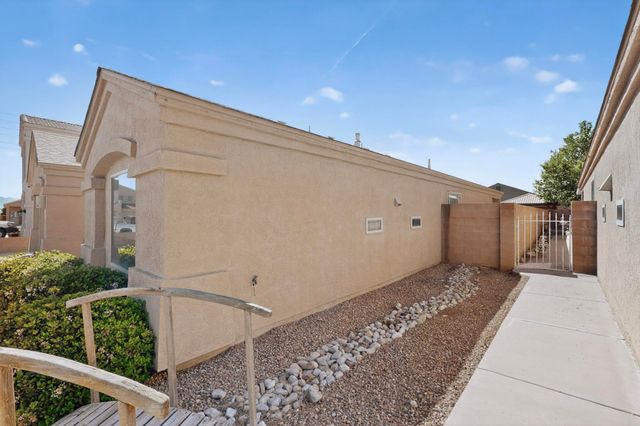 2601 Scarlet Sage Road SW, Los Lunas, NM 87031