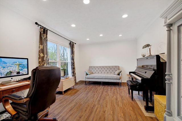 913 Arrowwood Drive, Carmel, IN 46033